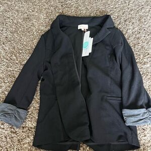 Skies Are Blue Black Blazer